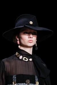 00043-ports-1961-DETAILS-fall-20-RTW.thumb.jpg.cc41379ce5e4047e0dd059d311687e0c.jpg
