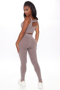 06-04-20Studio4_PA_BJ_14-24-48_45_APH2801_Mocha__6_WG.jpg
