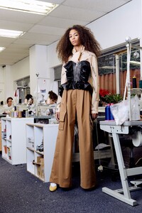 06-Natasha-Zinko-Pre-Fall-18.thumb.jpg.f85dc3cc3329354aeec688bd92925477.jpg