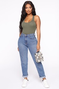10-15-19_Studio_2_OD_10-14-49_6__JK17146_Olive_2425_RA.jpg