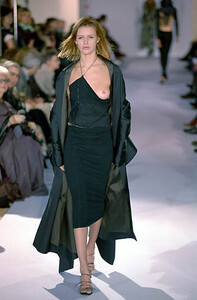 1007885794_KarinSabyrws00mGalante-50vlq.thumb.jpg.967190615cc5c29513a5eb83d365f2fc.jpg