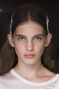 1113680661_No.21Spring2019BackstageBmZWtJdGD_6x.thumb.jpg.7542d19a401dae01f1bb27739c55d45b.jpg