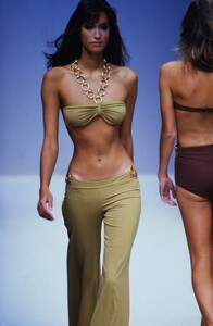 1179280096_paco-rabanne-ss-1997(43).thumb.jpg.febdd9c1584400ed158bfea12777c7a4.jpg