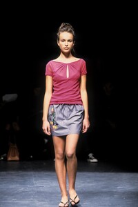 12062955_VivienneTam1998WomenRTW59.thumb.jpg.555ece501a3a9cd0cf7309d1f6c02228.jpg