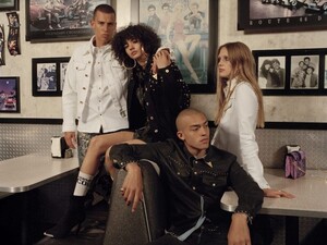 1211891-800w.thumb.jpg.a19dcff8a26d6c538351b367954f544d.jpg