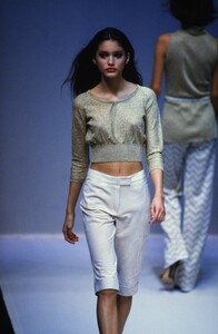 128389798_paco-rabanne-ss-1997(9).thumb.jpg.21f05e5224f9e39d9d490362835d8c04.jpg