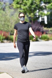       gar030620BZNimage133.jpg