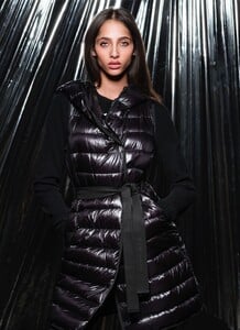 14-027-SpringSpotlight-Moncler-Image5-D.thumb.jpeg.b0f37440f729169a092ca968286b14ed.jpeg