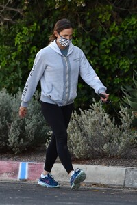       jen290620BZNimage153.jpg