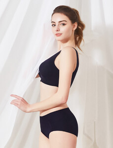 149_navy_black_02_05.thumb.jpg.7663d495d55cbd6d0f1f4d695c183f4c.jpg