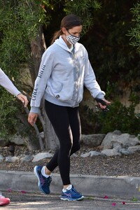       jen290620BZNimage151.jpg