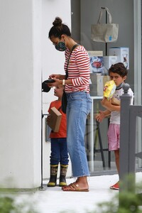       jor250620BZNimage128.jpg
