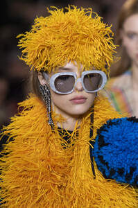 1671489811_LoeweFall2019DetailscGzFVxN6OFUx.thumb.jpg.04bb246604f176e7f54d625ec10d1d85.jpg