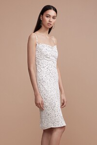 1712_ks_embrace_me_ivory_spot_g_12734.jpg