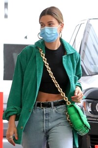       bal180620BZNimage104.jpg