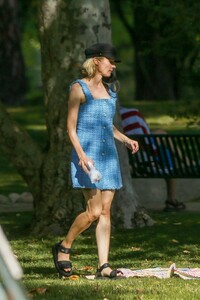       kru240620BZNimage105.jpg