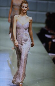 1893091555_valentino-hc-spring-1996(16).thumb.jpg.b3f68cbc3cd8f5ab984ead1dcc5c3ddd.jpg