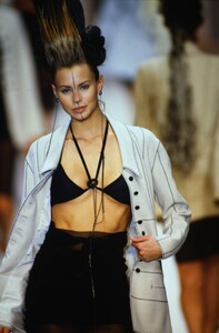 1897814612_niki-taylor(5).thumb.jpg.f5a79918bcb254b0ea686841a386f6a4.jpg