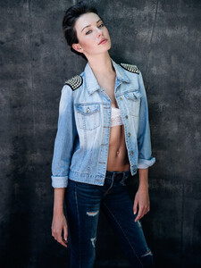 1925565603_large_portrait(4).thumb.jpg.b66850506eb3056bb3da9cf7f04c61b9.jpg