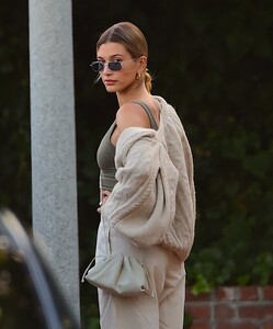       hai150620BZNimage107.jpg
