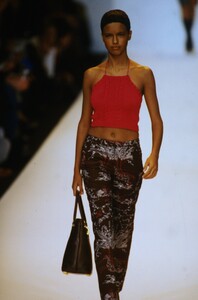 1970155279_anna-sui-spring-1998(19).thumb.jpg.e61a4c2af880d93509dce0b471d06e65.jpg