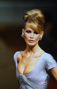 2001235015_valentino-hc-fw-1995(16).thumb.jpg.07ff08284aac706a6d4ef78102897137.jpg