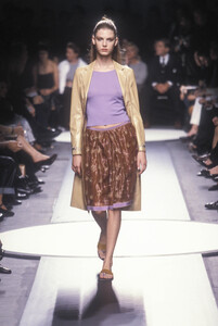 203312047_AlbertaFerretti2000WomenRTW77.thumb.jpg.727cc106712c6e7e752d676ba22c3c56.jpg