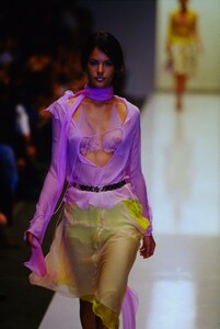 2088806054_fendi-alessandra(8).thumb.jpg.2ad92016f70733006bc9c197b5adcb2d.jpg
