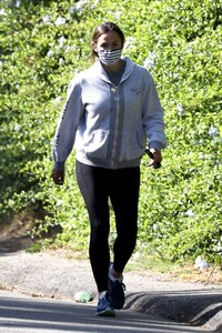       jen290620BZNimage137.jpg