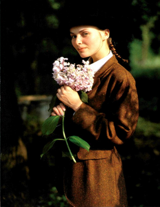 241058597_dOrazio_Vogue_Italia_September_1987_01_04.thumb.png.616e1f386c05cb67de6f730dd5c9efbf.png