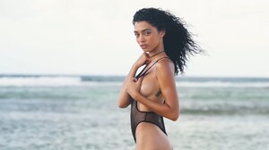 Raven Lynn Is Fierce in This Steamy, New Video  INTIMATES   Sports Illustrated Swimsuit.mp4_snapshot_00.08_[2020.06.22_23.58.56].jpg