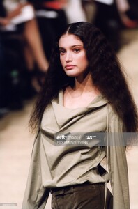 gettyimages-986691354-2048x2048 kenzo fall 99.jpg