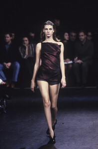 359263470_CostumeNational1998WomenRTW29.thumb.jpg.00879bc54b6a719cb19c1bff23f764e3.jpg