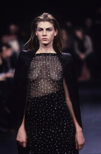 454391472_CostumeNational1998WomenRTW16.thumb.jpg.4982777205a0bf3fa351b7d25c6bbb0e.jpg
