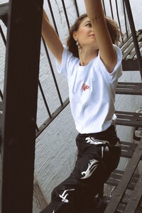 51d8a927-4760-4194-8ff5-53c2e3a5fc9f.jpg