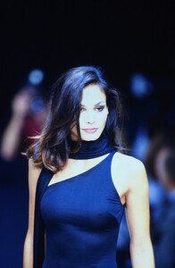 548077313_paco-rabanne-ss-1997(24).thumb.jpg.44521a976ea409fa1dc73c73a40ef2b0.jpg