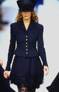 549526056_valentino-ss-1994(6).thumb.jpg.0a60c2ffc326e2506e352f88f24e71f3.jpg