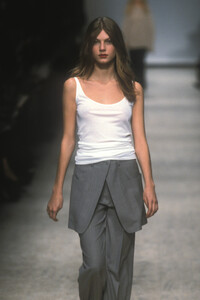 558602860_IsaacMizrahi1998WomenRTW43.thumb.jpg.976511aa9482dc73685a7cfe0012339f.jpg