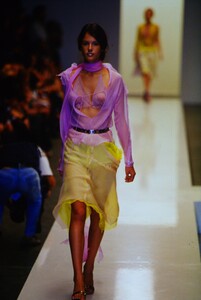 629937041_fendi-alessandra(7).thumb.jpg.1c08dd19794cbe16f5e987b31fc2db15.jpg