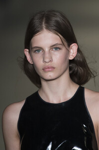 634612216_No.21Spring2019Details9Kpz9d4atPkx.thumb.jpg.861d37fe1efb50aebc40e3a8e503c788.jpg