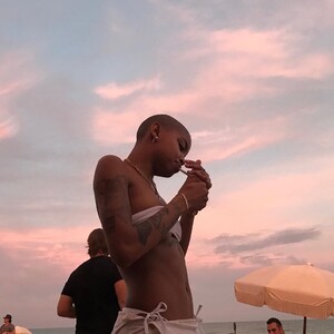 724191553_slickwoods15932093452340332077496368628_2016688796.thumb.jpg.be78c8b6777f2091f7c2ddc018cafdf6.jpg