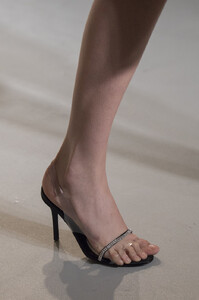 770237140_No.21Spring2019DetailscDqoepUpwLzx.thumb.jpg.d72474df6a3b13ad748dd18b7bc82530.jpg