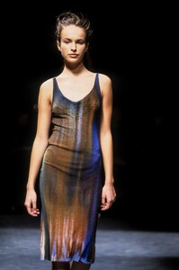 774780850_VivienneTam1998WomenRTW54.thumb.jpg.aabaa8d1aa9a1cf54e096b798657bcb8.jpg