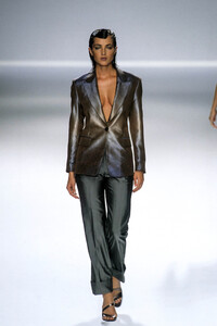 898091940_Missoni1998WomenRTW31.thumb.jpg.987ab13231ee5eca415e16ead7c4404a.jpg