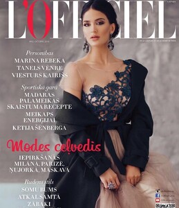 L'Officiel Turkey 1016.jpg