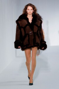 Acne-Studios-Ready-To-Wear-FW19-Paris-4191-1547998245.thumb.jpg.e8fc2dfd2ae7ec689a44bc917e9ff913.jpg