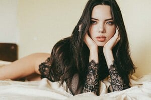 Adriana-Mora-by-Elizabeth-Jose-Pablo-1.thumb.jpg.cf5d529003b076e791849bdf8764cb9b.jpg