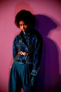 Alberta-Ferretti-RTW-FW18-Milan-8828-1519232590.thumb.jpg.e9a43da63251b4b37002e046cfc5b952.jpg