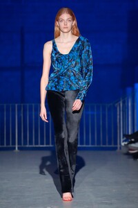 Atlein-RTW-FW19-Paris-9241-1551349564.thumb.jpg.e1f593221f1a54feb4ee83520f383799.jpg