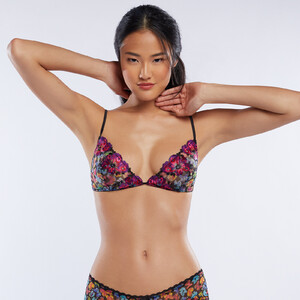 BUTTERFLY-TRIANGLE-BRALETTE-BB1931307-0531-1-1600x1600.jpg